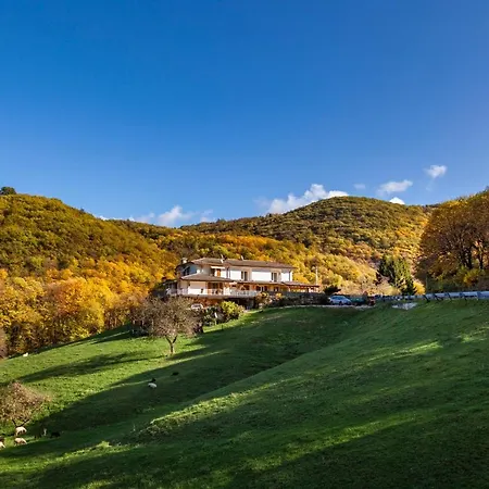 Frühstückspension Miravallesuites San Zeno di Montagna