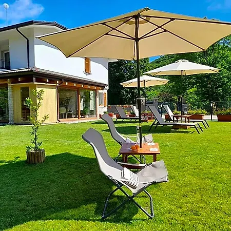 Miravallesuites Nocleg ze śniadaniem San Zeno di Montagna