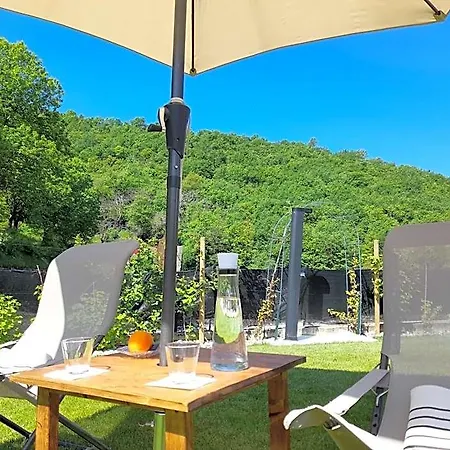Miravallesuites Nocleg ze śniadaniem