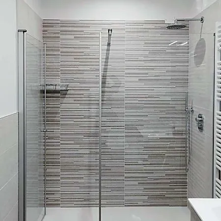 Miravallesuites Nocleg ze śniadaniem