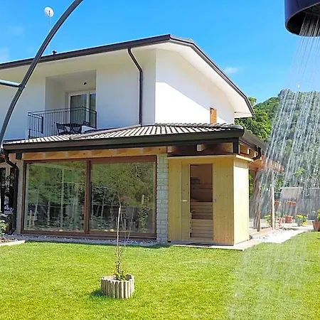 Miravallesuites Nocleg ze śniadaniem